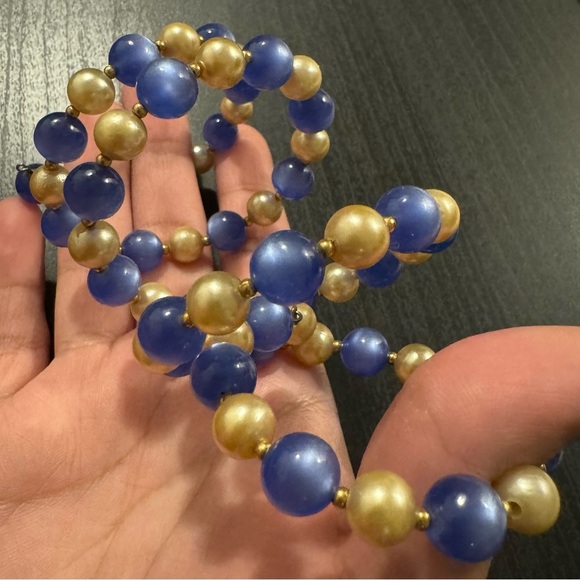 ⚜️3 for $30⚜️ Pearlescent Ivory and Blue Beads Beaded Wrap Bracelet - Picture 10 of 10